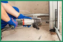 Quality Garage Door Service Hales Corners, WI 414-949-5008 - installation-sid-gr-22m